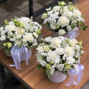 Композиция в шляпной коробке